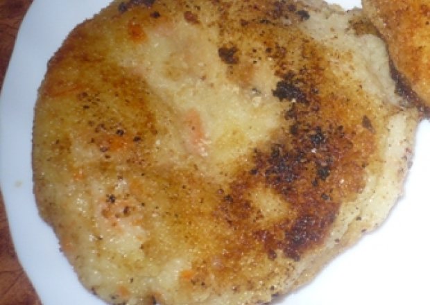 Fotografia przedstawiająca Kotlety ziemniaczane z marchewka