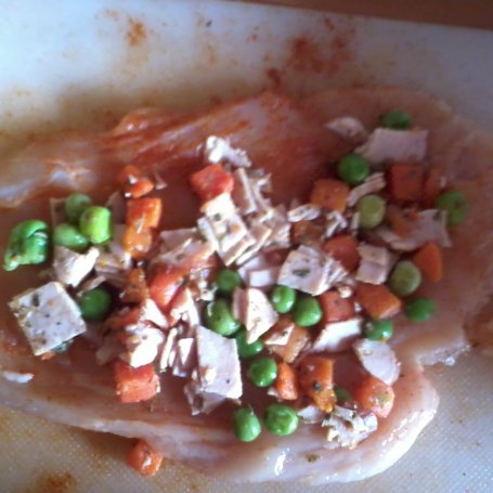 Krok 3 - Krążki mięsne z marchewką i cebulą foto