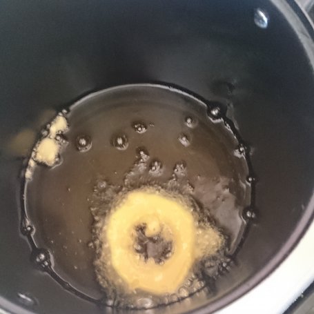 Krok 4 - Krążki z kabaczka w cieście paprykowo-serowym (bez glutenu) foto