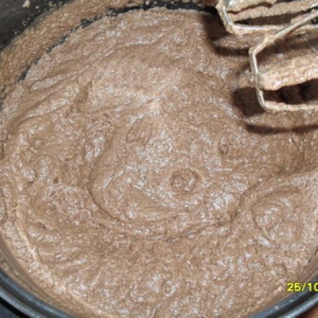 Krok 4 - krem do tortu. foto