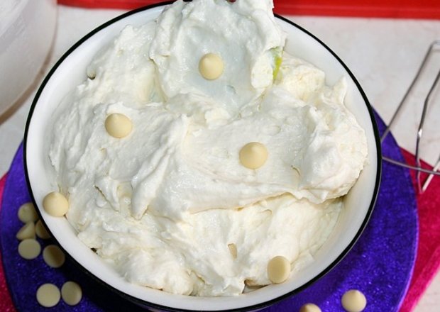 Fotografia przedstawiająca Krem jogurtowy z białą czekoladą (bez żelatyny)