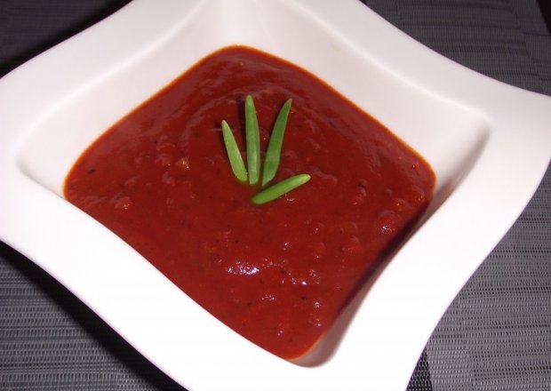 Fotografia przedstawiająca Krem pomidorowo-paprykowy