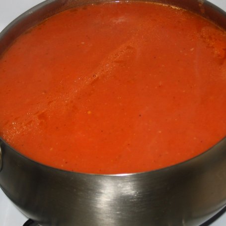 Krok 3 - Krem pomidorowy z grzankami i camembertem foto