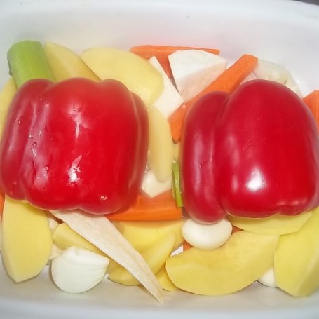 Krok 1 - Krem pomidorowy z pieczonych warzyw foto