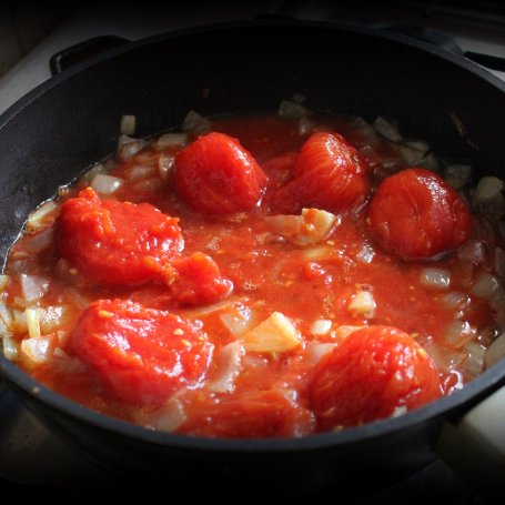 Krok 1 - Krem pomidorowy z serkiem topionym foto