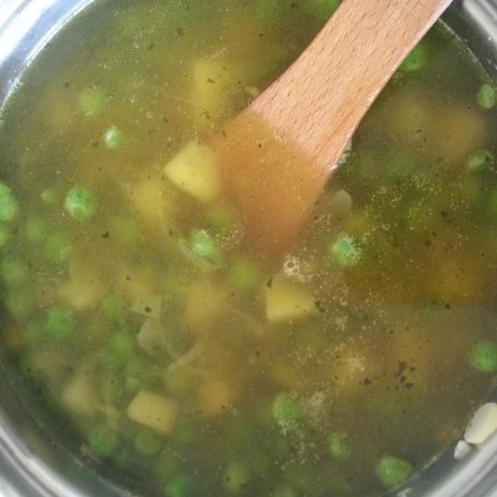 Krok 5 - Krem z groszku foto