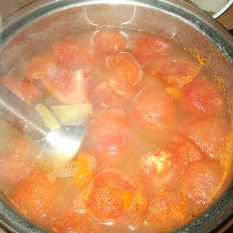 Krok 4 - Krem z kabaczka  z pomidorami foto