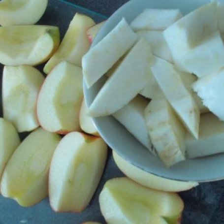 Krok 1 - Krem z selera i jabłek foto