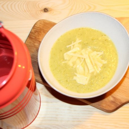 Krok 3 - Kremowa zupa cukiniowo-oliwkowa foto