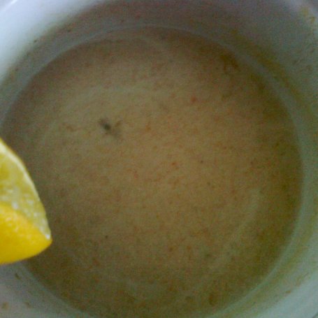 Krok 2 - Kremowa zupa cytrynowa z grzankami i słonecznikiem foto