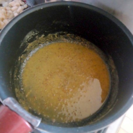 Krok 2 - Kremowa zupa kminkowa foto