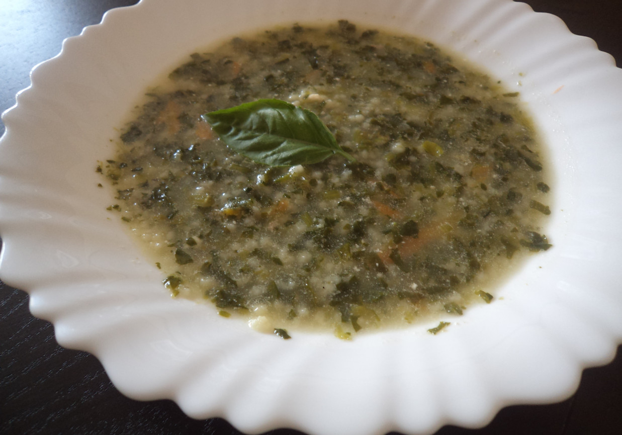 Kremowa zupa szpinakowa z kuskusem :) foto