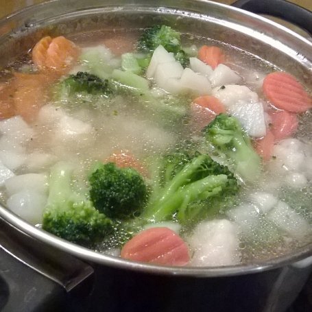 Krok 3 - Kremowa zupa warzywna foto