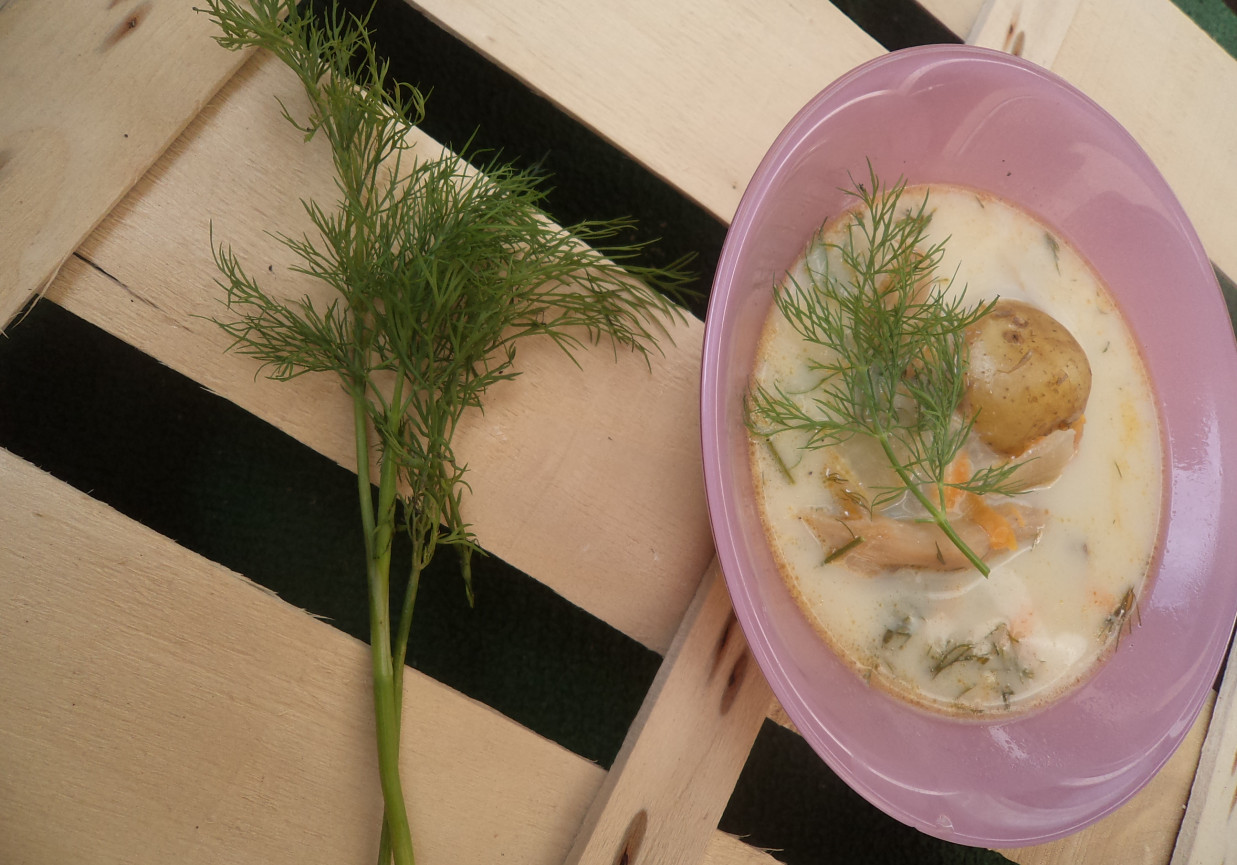 Kremowa zupa z boczniakami i młodymi ziemniakami :) foto