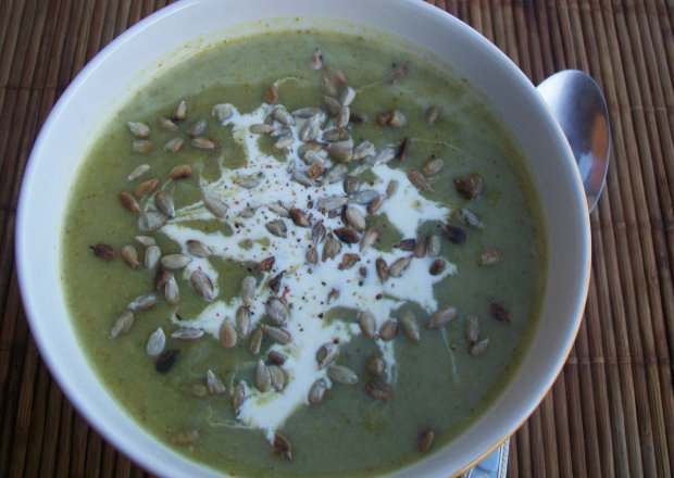 Fotografia przedstawiająca Kremowa zupa z brokuła