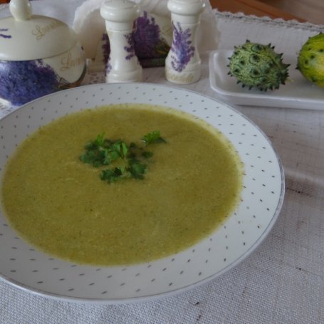 Krok 5 - Kremowa zupa z brokułów foto