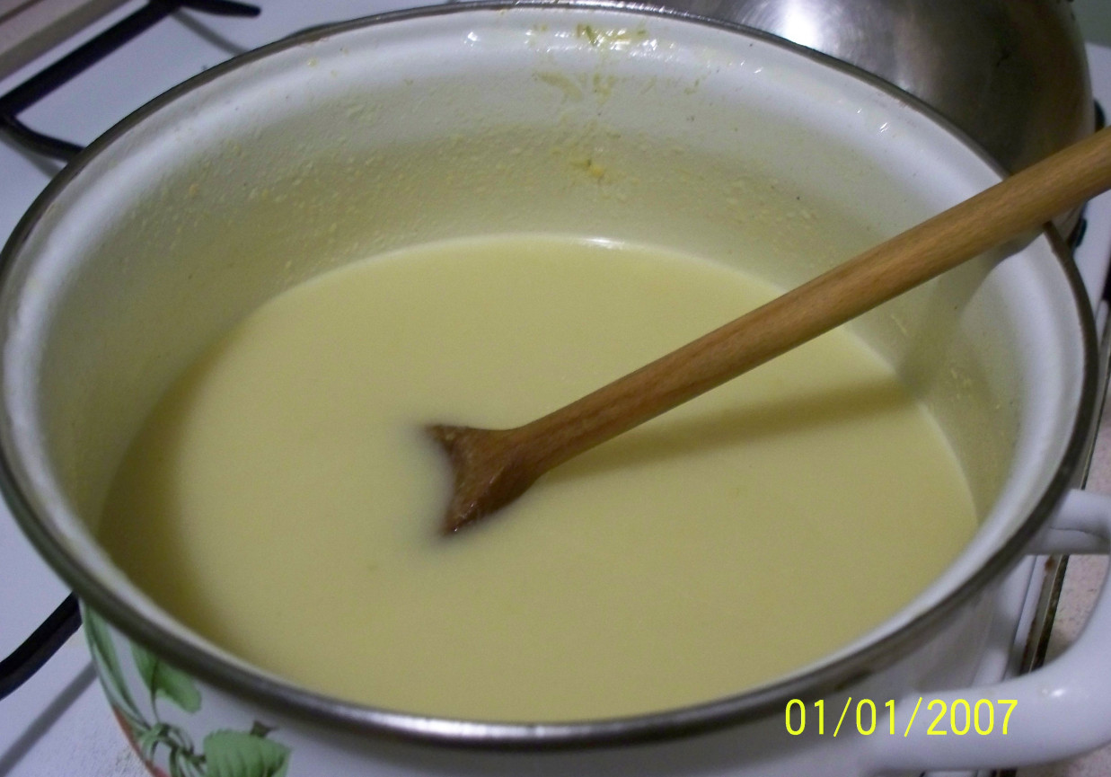 Kremowa zupa z cukini foto