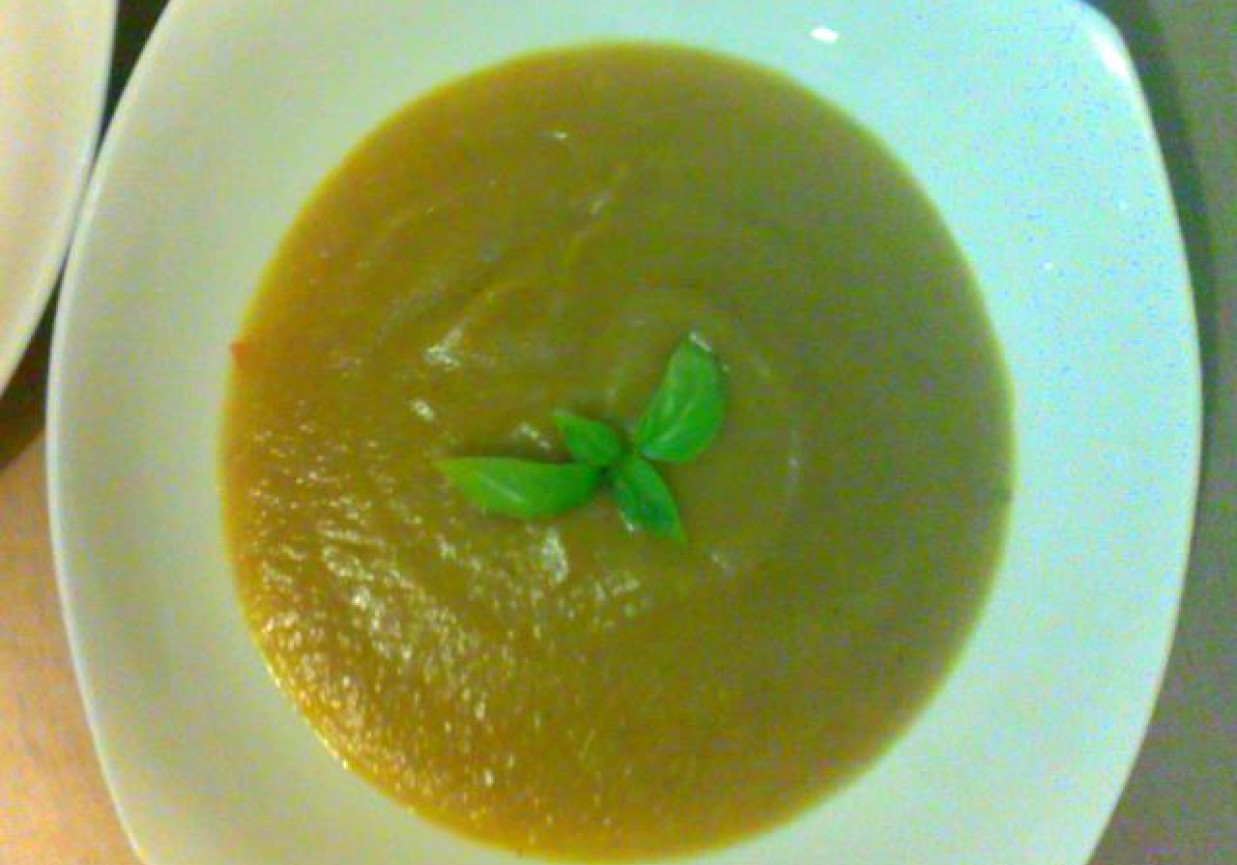 Kremowa zupa z dyni o smaku curry foto