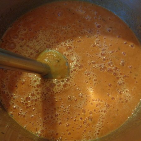 Krok 4 - Kremowa zupa z pieczonych pomidorów  foto