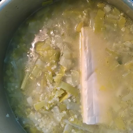 Krok 5 - Kremowa zupa z pora foto