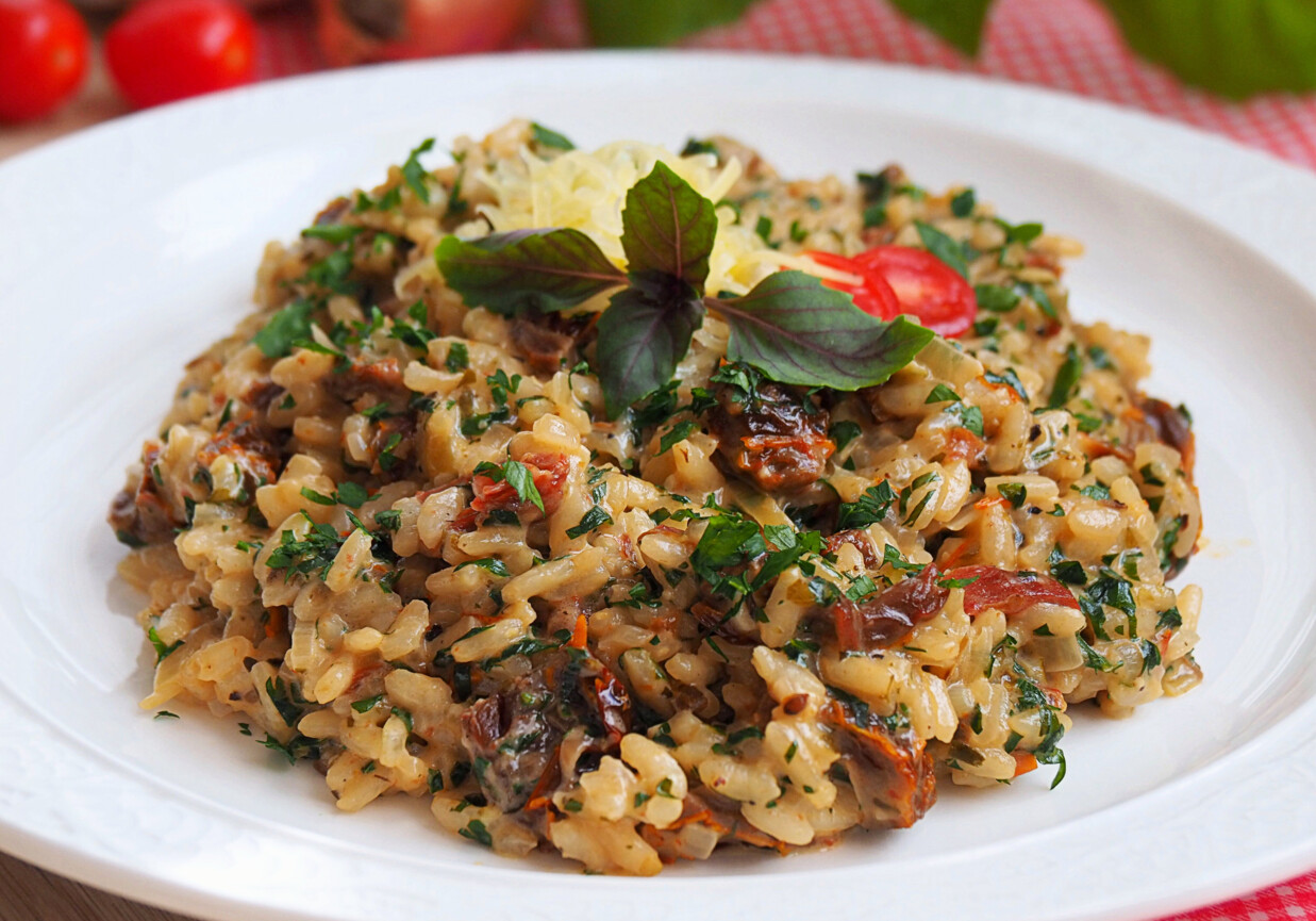 Kremowe risotto z suszonymi pomidorami foto