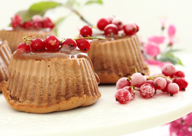 Fotografia przedstawiająca Kremowe serniczki czekoladowe