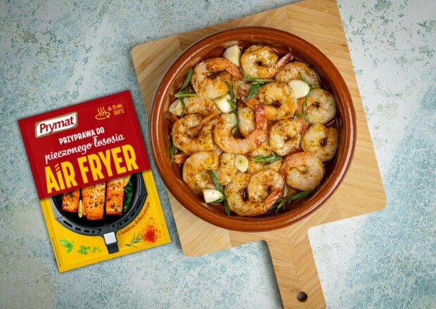 Fotografia przedstawiająca Krewetki w ziołowo-czosnkowym maśle z air fryera