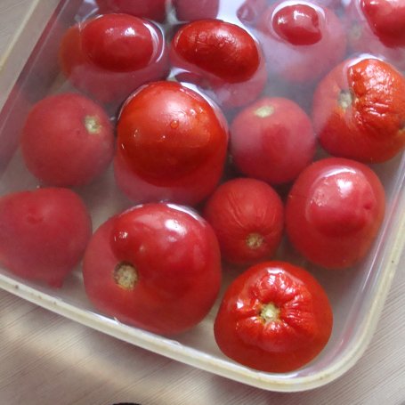 Krok 1 - Krojone pomidory foto