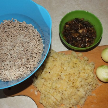 Krok 1 - Krokiety z kapustą, mięsem i grzybami foto