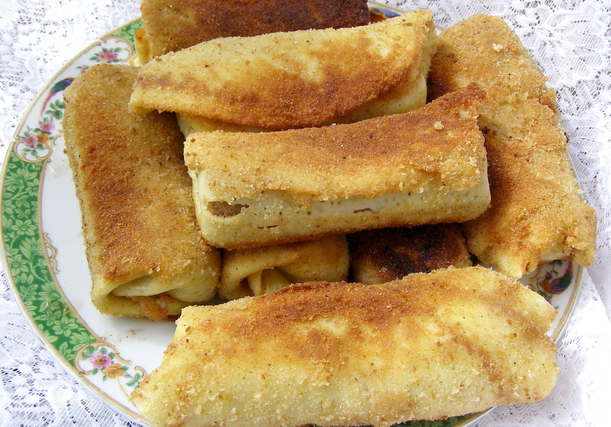 krokiety z kurkumą i z kapustą z pieczarkami  w nucie garam masala... foto