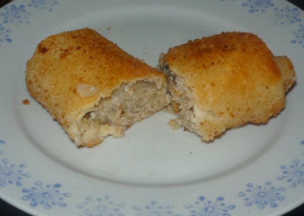 Fotografia przedstawiająca Krokiety z mięsem i kapustą