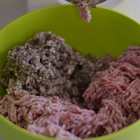 Krok 3 - KROKIETY Z MIĘSEM, PIECZARKAMI I JAJKIEM foto