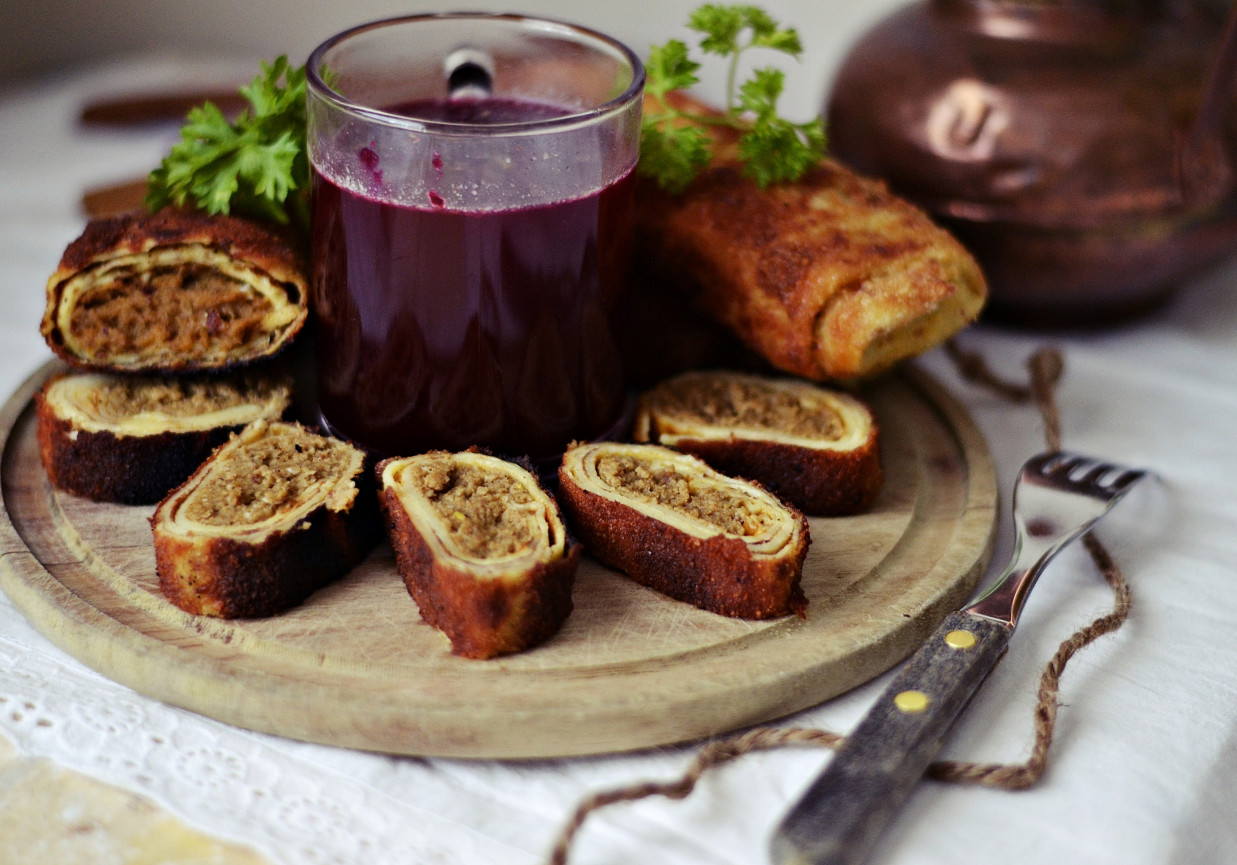 KROKIETY Z MIĘSEM, PIECZARKAMI I JAJKIEM foto