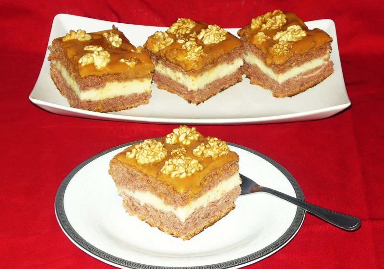 Krówka na biszkopcie foto