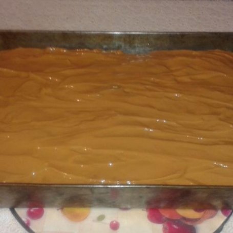 Krok 4 - Krówka na biszkopcie foto