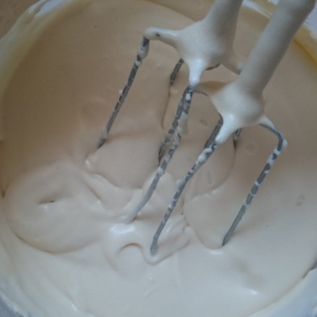 Krok 2 - Krówka z bananem bez pieczenia lekko solona foto