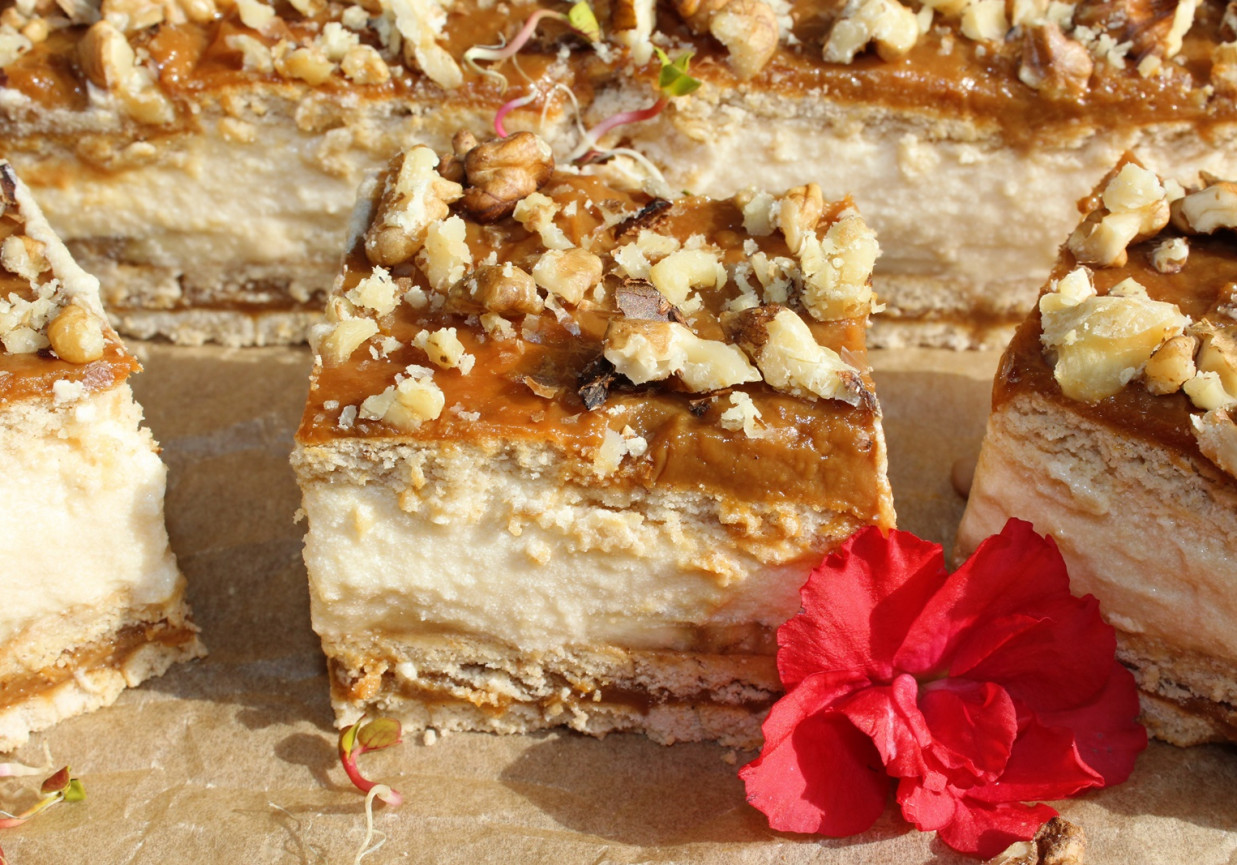 Krówka z bananem bez pieczenia lekko solona foto