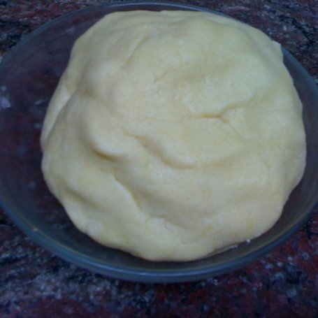 Krok 1 - Krucha tarta orzechowa z sosem toffi foto