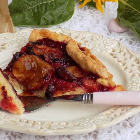 Krok 4 - Krucha tarta ze śliwkami i cynamonem. foto