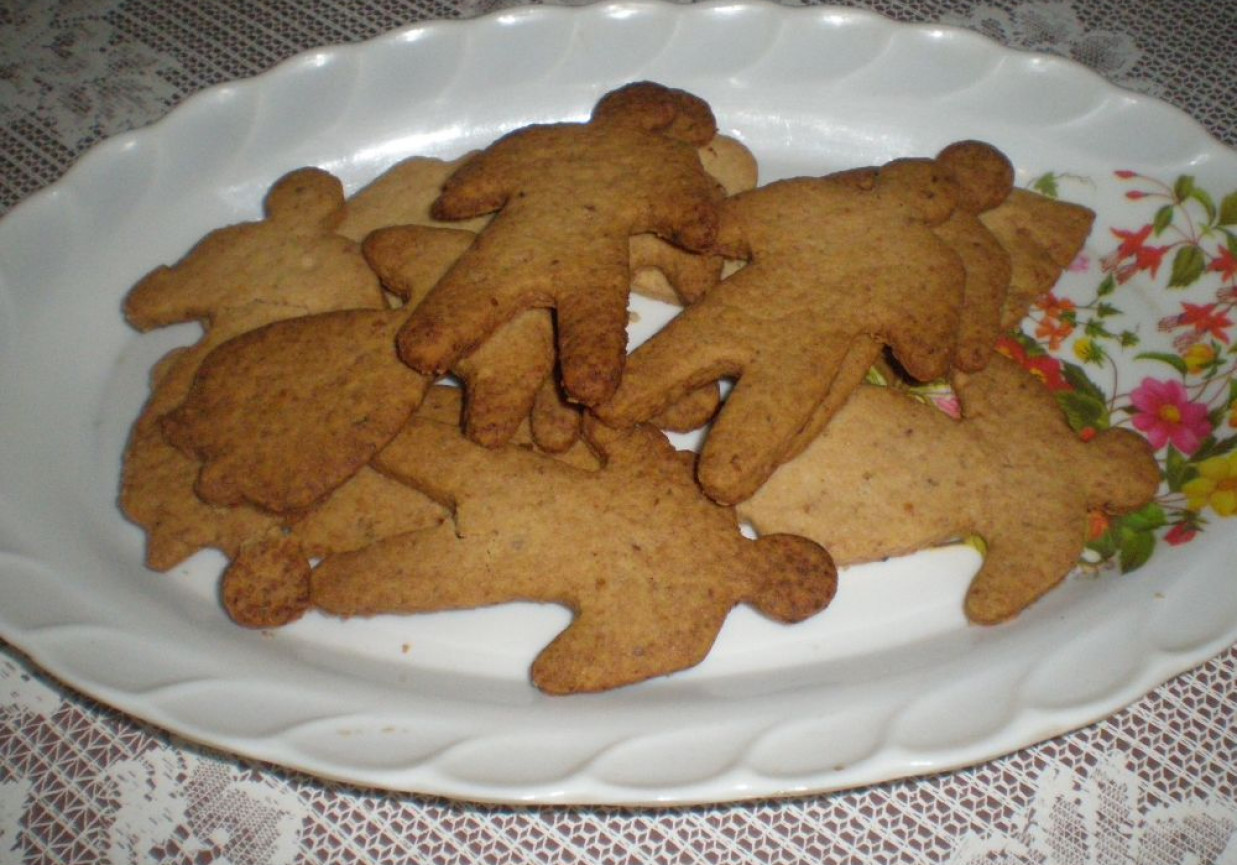 Kruche ciasteczka orzechowe foto