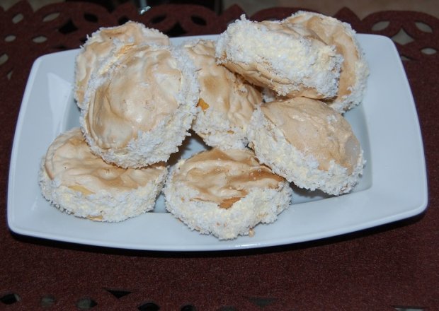 Fotografia przedstawiająca Kruche ciasteczka "Słoneczka"