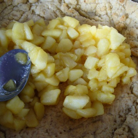 Krok 4 - Kruche ciasto jabłkowo gruszkowe foto