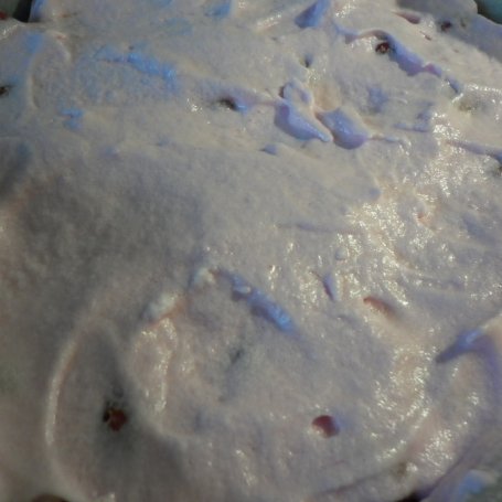 Krok 7 - Kruche ciasto morelowo - truskawkowo - marcepanowe na mące orkiszowej. foto