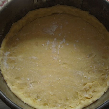 Krok 2 - Kruche ciasto rabarbarowe z kruszonką foto