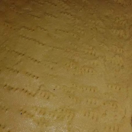 Krok 2 - Kruche ciasto z jabłkami i bezą foto