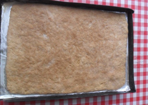 Fotografia przedstawiająca Kruche ciasto z miodem