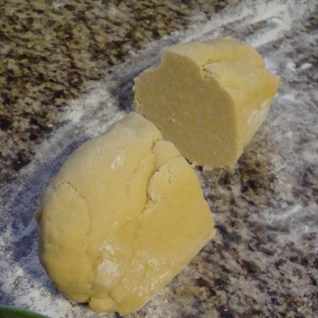 Krok 1 - Kruche cytrynowe ciasteczka foto