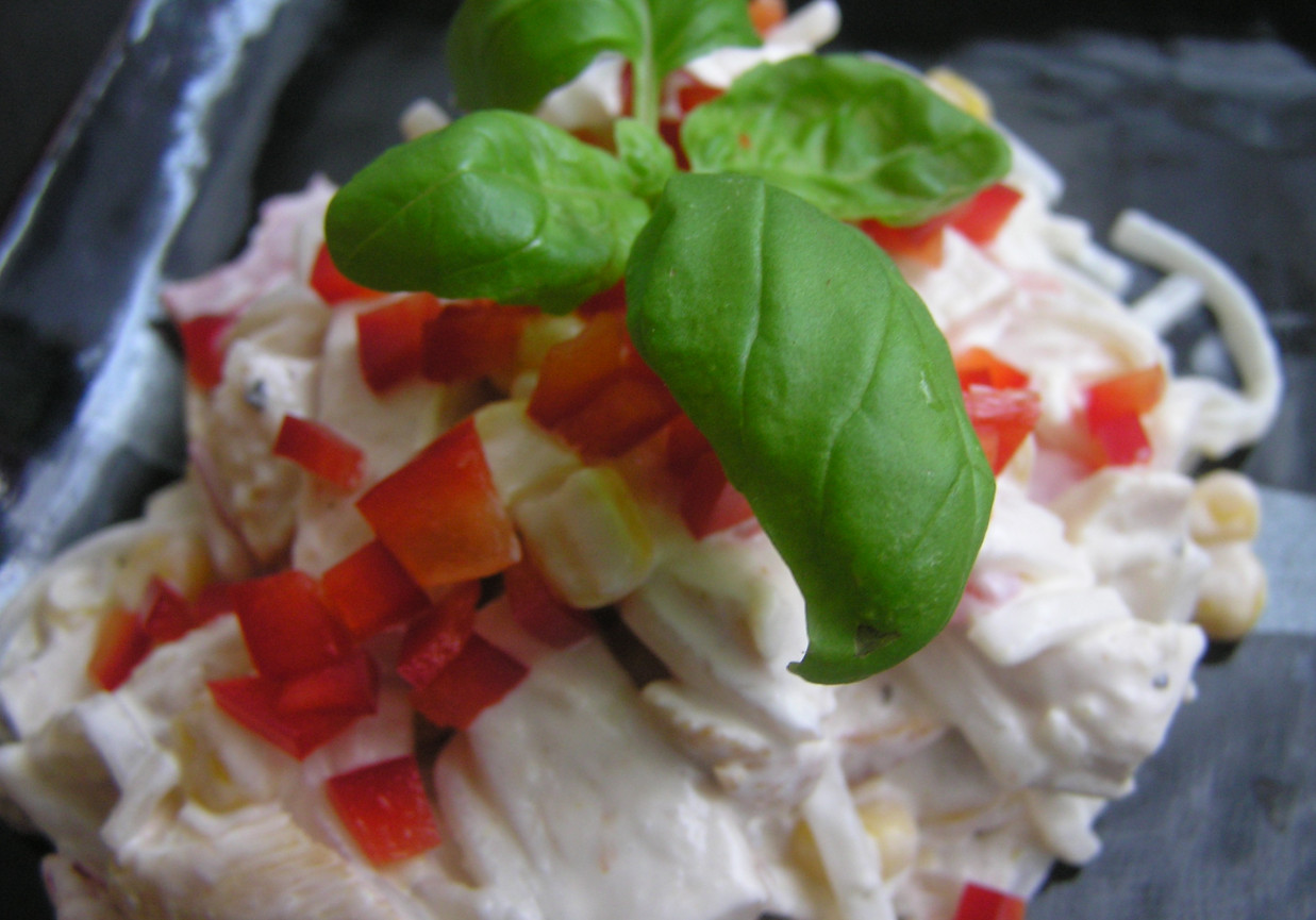 Krzysia sałatka z makaronem ryżowym foto