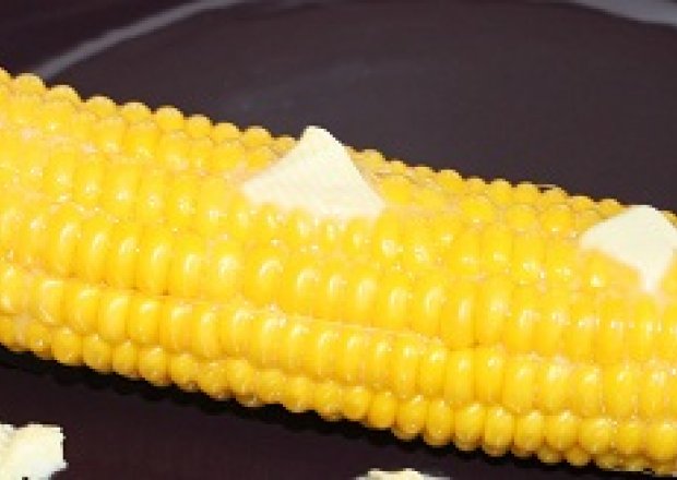 Fotografia przedstawiająca kukurydza gotowana