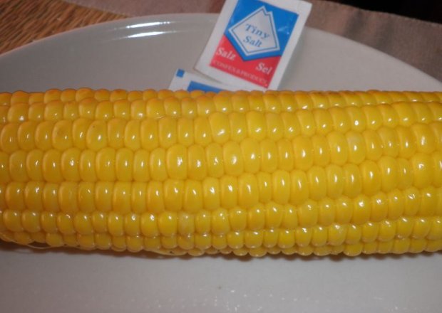 Fotografia przedstawiająca kukurydza na ciepło